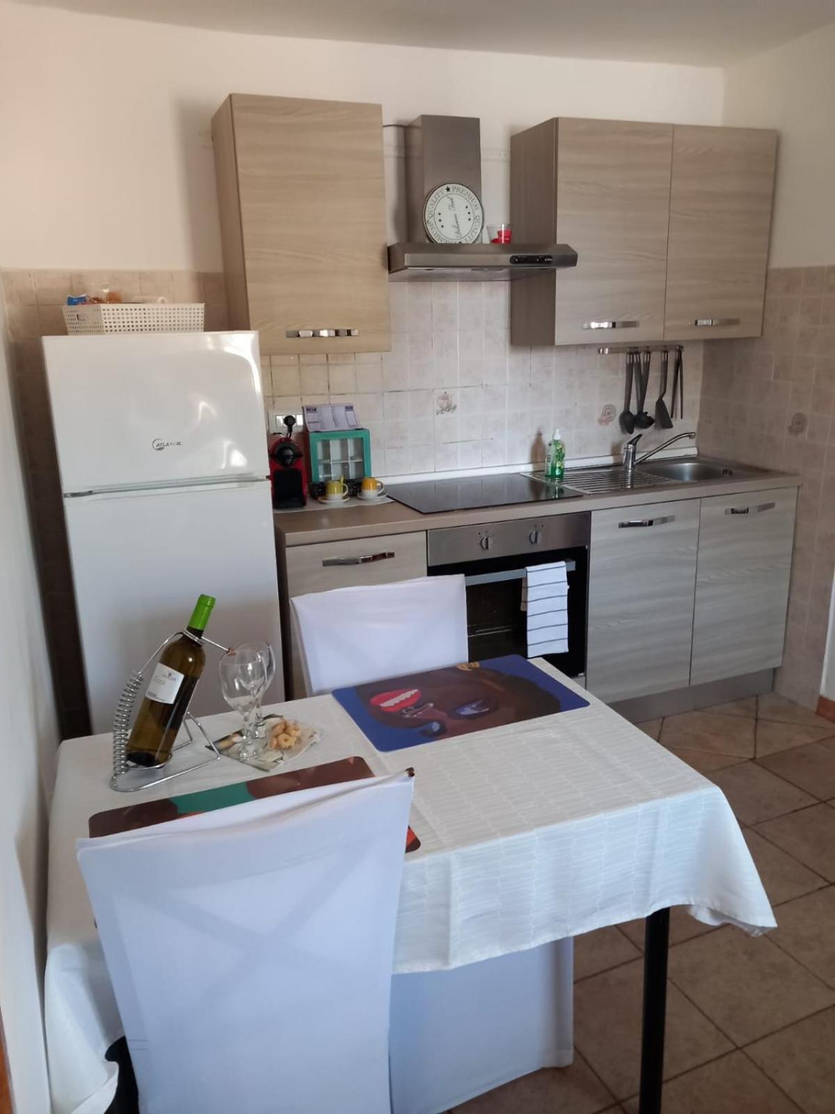 Il Brindisi di C&C Castelli Romani Pomezia Buitenkant foto